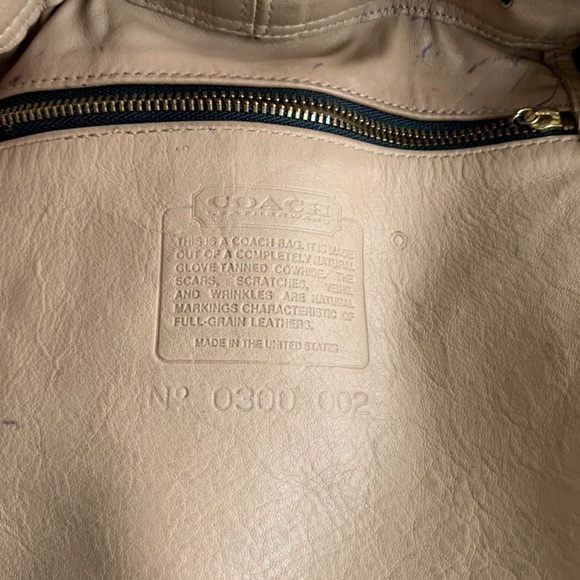 COACH | Vintage Drawstring Bucket Bag - Leather - Picture 4 of 16